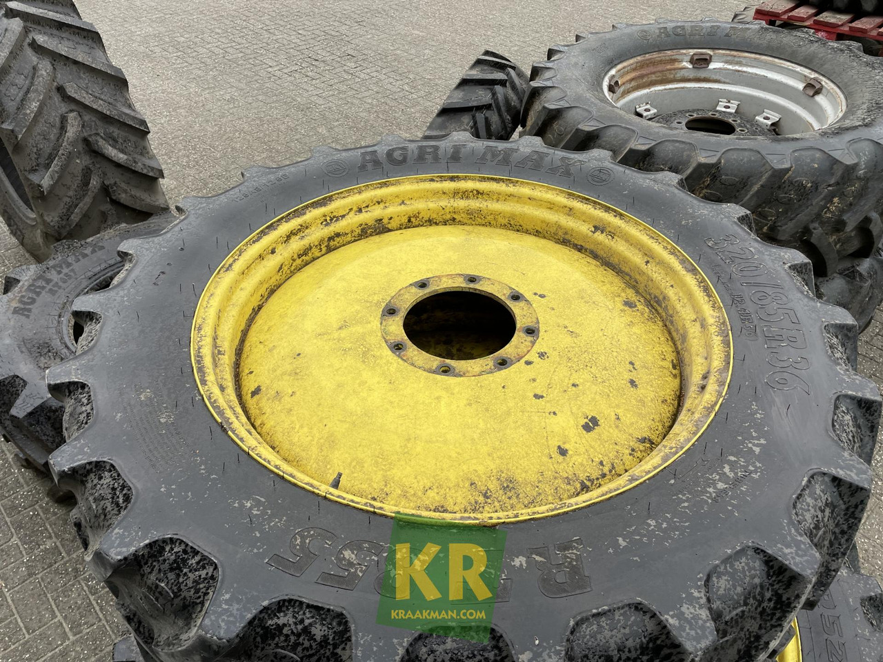BKT BKT 320/85R36 op velg - Komplett hjul för Lantbruksmaskiner: bild 3 BKT BKT 320/85R36 op velg - Komplett hjul för Lantbruksmaskiner: bild 3