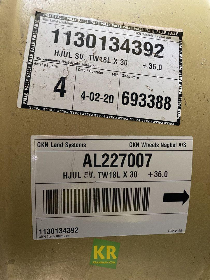 John Deere 18 X 30 velg - Komplett hjul för Lantbruksmaskiner: bild 2 John Deere 18 X 30 velg - Komplett hjul för Lantbruksmaskiner: bild 2