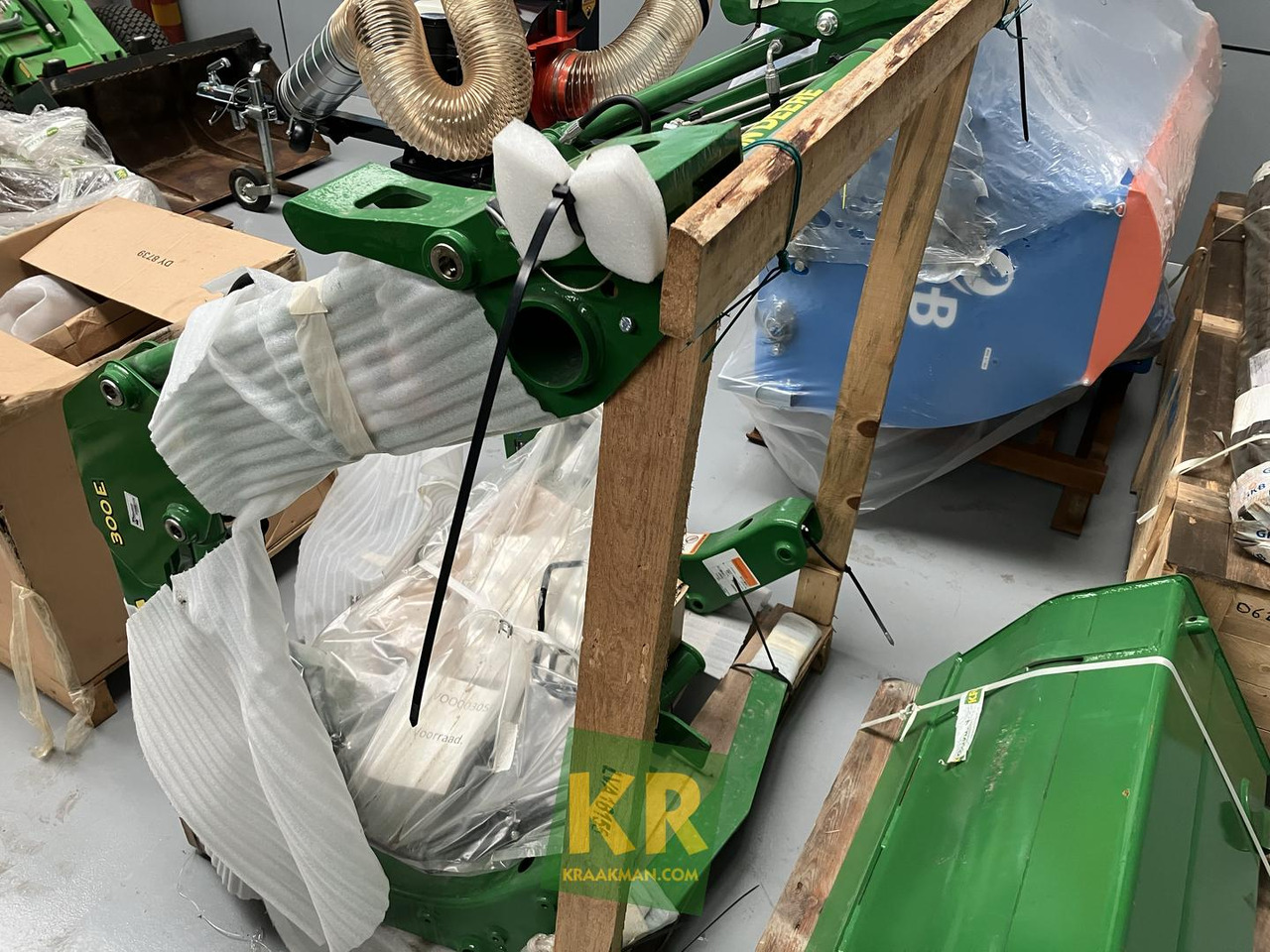 John Deere 300E - Frontlastar för traktor: bild 2 John Deere 300E - Frontlastar för traktor: bild 2