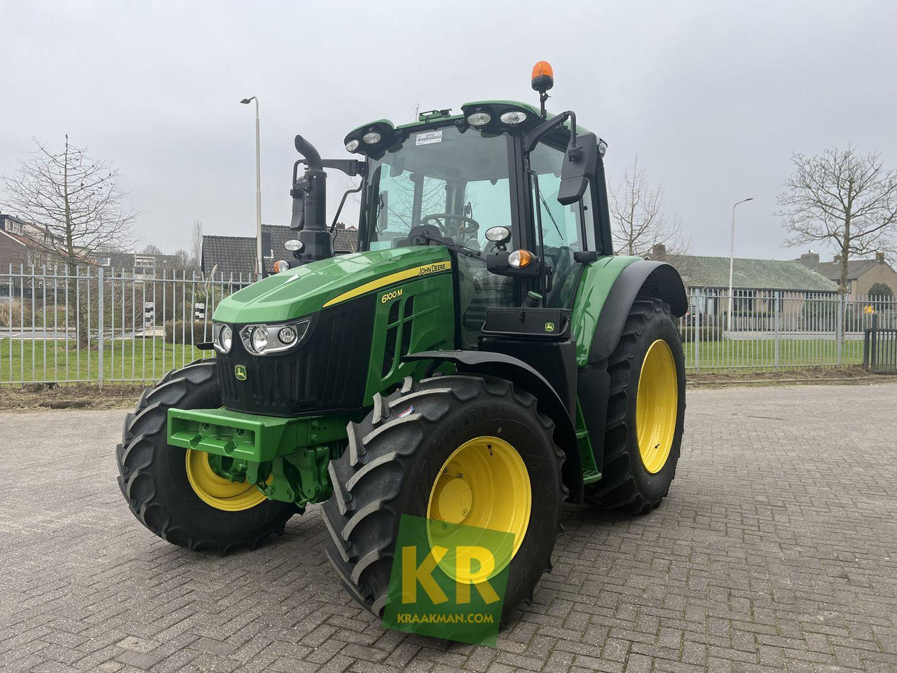 John Deere 6100M - Traktor: bild 2 John Deere 6100M - Traktor: bild 2