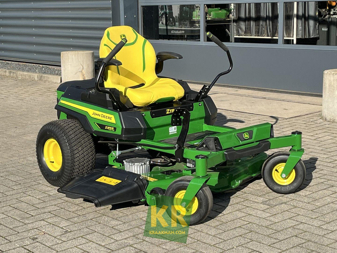 John Deere Z370R ELECTRIC - Gräsklippare: bild 1 John Deere Z370R ELECTRIC - Gräsklippare: bild 1