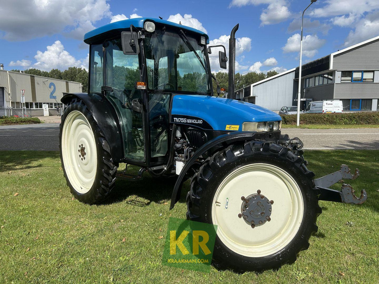 TN75S New Holland - Traktor: bild 1 TN75S New Holland - Traktor: bild 1