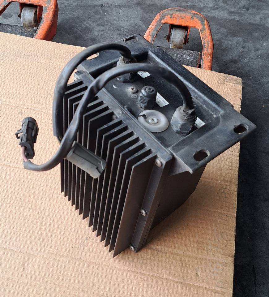 BATTERY CHARGER 12V – VECTOR - Batteri: bild 5 BATTERY CHARGER 12V – VECTOR - Batteri: bild 5