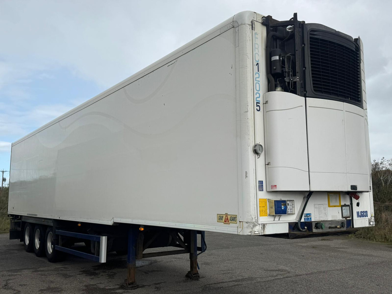 Gray and Adams 2015 Vector 1350 – MJG038 - Kyl/ Frys semitrailer: bild 1 Gray and Adams 2015 Vector 1350 – MJG038 - Kyl/ Frys semitrailer: bild 1