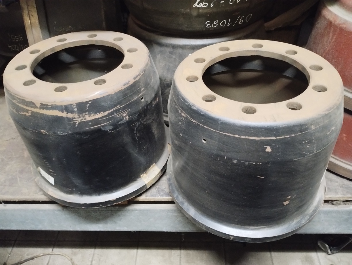 BĘBEN HAMULCOWY BPW JUMBO 10 SZPILEK 300X200 046.610-00 - Bromstrummor för Släp: bild 1 BĘBEN HAMULCOWY BPW JUMBO 10 SZPILEK 300X200 046.610-00 - Bromstrummor för Släp: bild 1