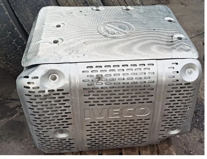 KATALIZATOR TŁUMIK IVECO STRALIS 460 E6 HI-WAY - Katalytisk omvandlare för Lastbil: bild 1 KATALIZATOR TŁUMIK IVECO STRALIS 460 E6 HI-WAY - Katalytisk omvandlare för Lastbil: bild 1