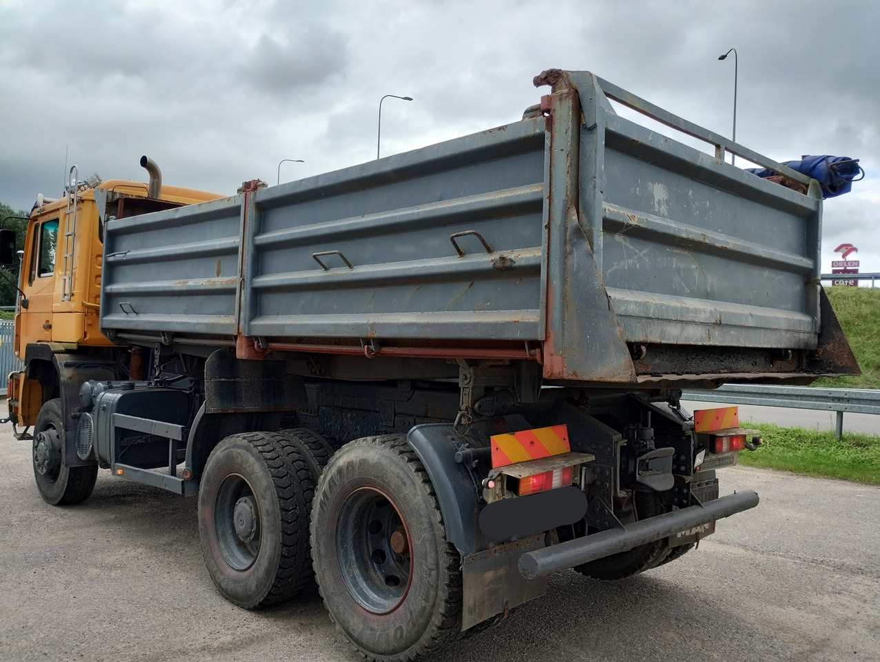 MAN F90 19-372 6X4 - 4 - Tippbil lastbil: bild 3 MAN F90 19-372 6X4 - 4 - Tippbil lastbil: bild 3