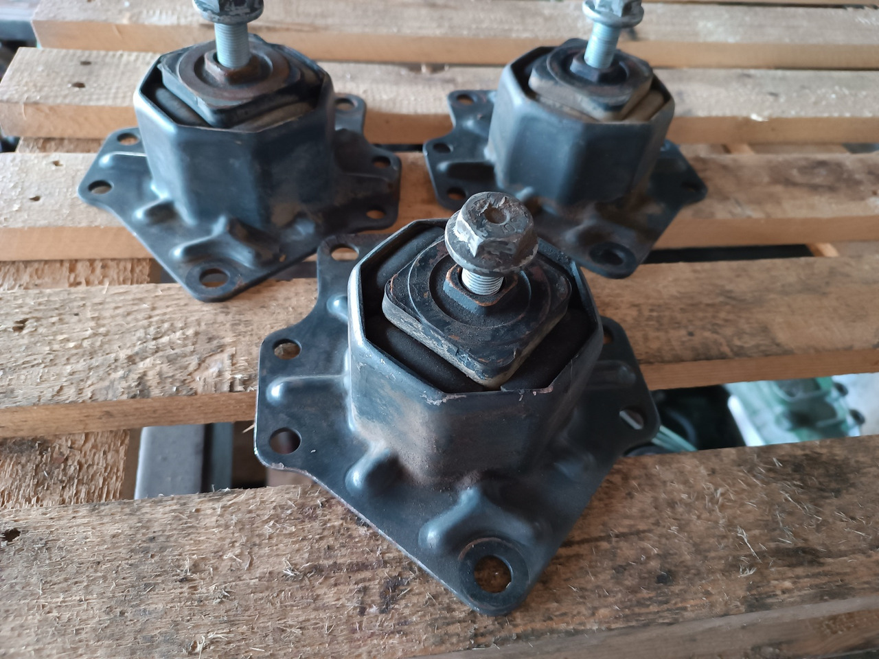 MERCEDES-BENZ SKRZYNIA ROZDZIELCZA REDUKTOR VG900 4x4 SK 1824 1827 - Svängmotor: bild 4 MERCEDES-BENZ SKRZYNIA ROZDZIELCZA REDUKTOR VG900 4x4 SK 1824 1827 - Svängmotor: bild 4