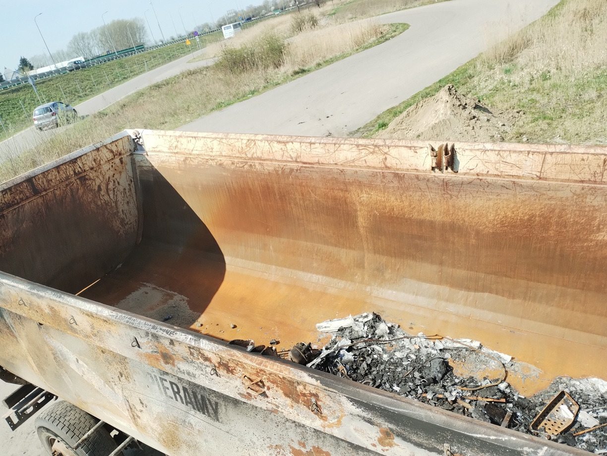 SCHMITZ CARGOBULL GOTHA 26 m3 SGF S3 2015 - Tippbil semitrailer: bild 3 SCHMITZ CARGOBULL GOTHA 26 m3 SGF S3 2015 - Tippbil semitrailer: bild 3