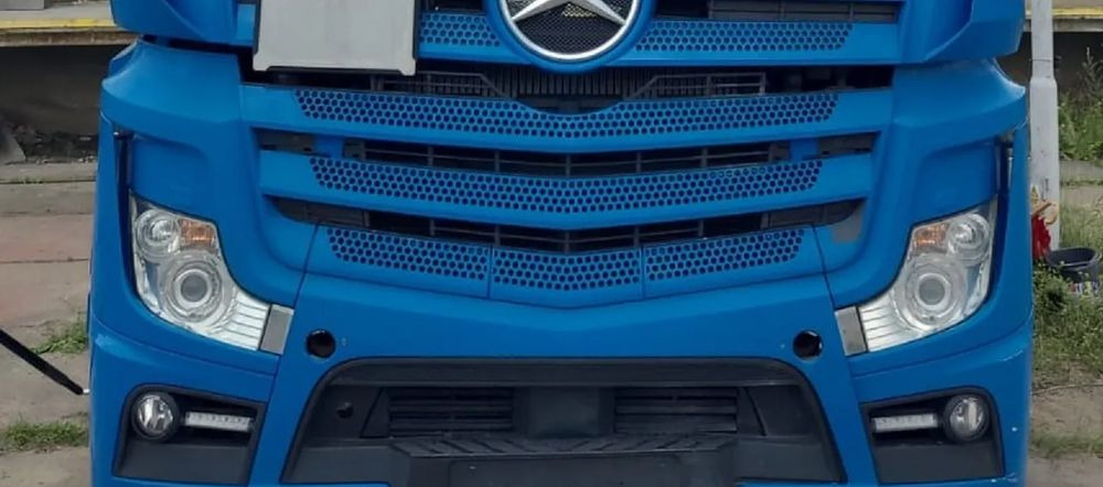 ZDERZAK KOMPLETNY PRZÓD REFLEKTORY ACTROS MP4 BIG SPACE - Karosseri och exteriör för Lastbil: bild 1 ZDERZAK KOMPLETNY PRZÓD REFLEKTORY ACTROS MP4 BIG SPACE - Karosseri och exteriör för Lastbil: bild 1