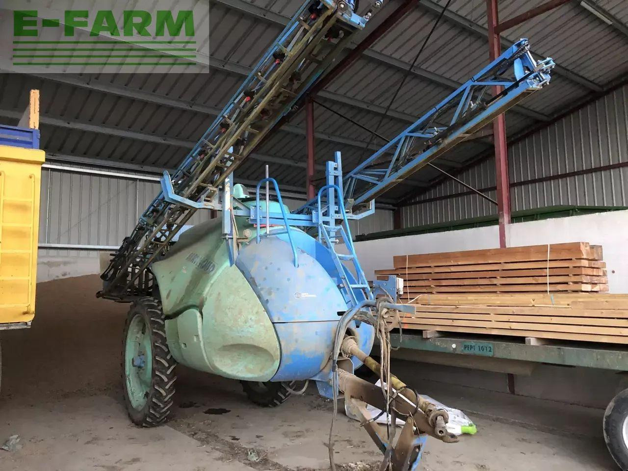 Berthoud tenor 35 - Bogserad spruta: bild 1 Berthoud tenor 35 - Bogserad spruta: bild 1