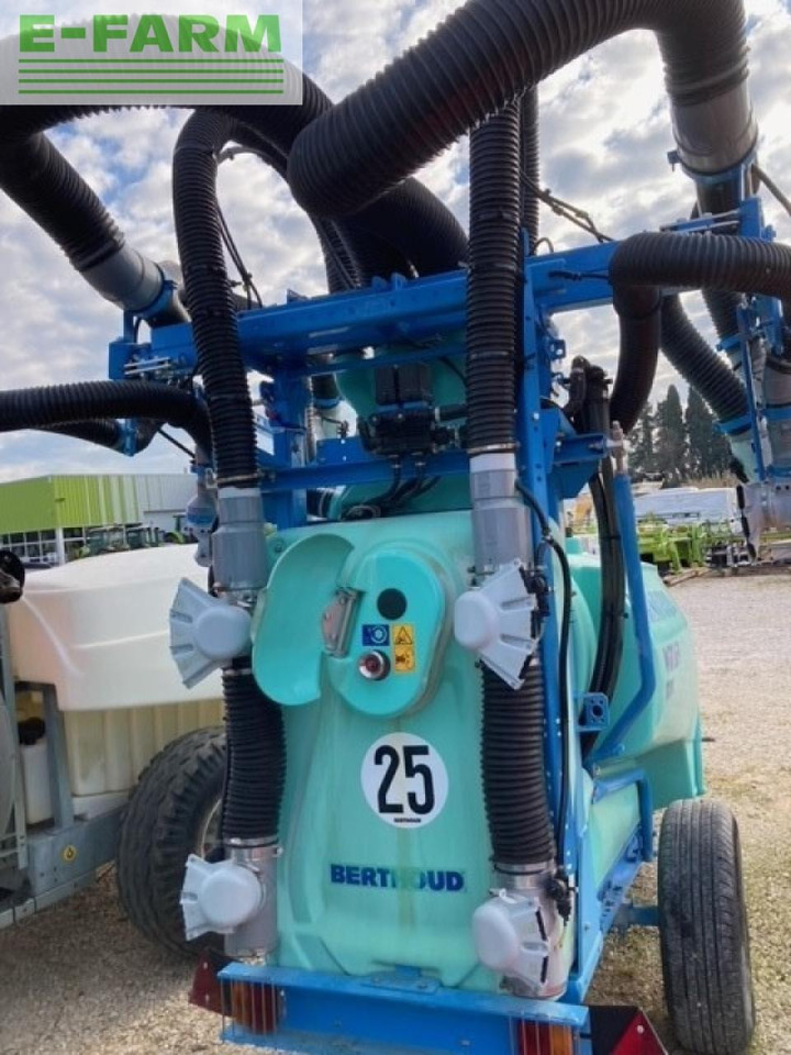 Berthoud win air - Bogserad spruta: bild 5 Berthoud win air - Bogserad spruta: bild 5