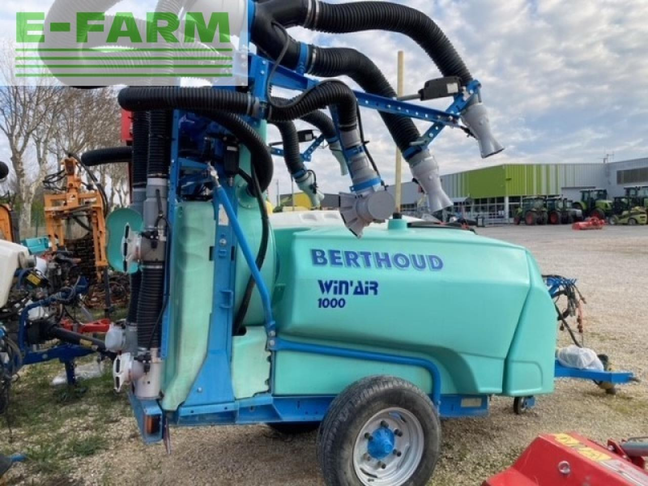 Berthoud win air - Bogserad spruta: bild 2 Berthoud win air - Bogserad spruta: bild 2