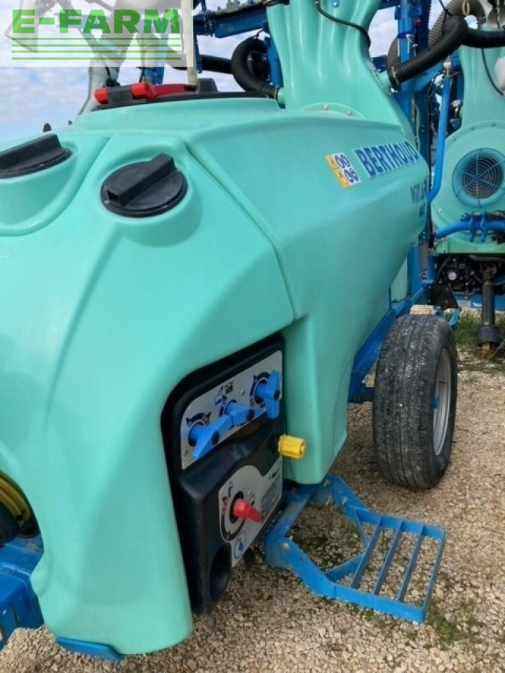 Berthoud win air - Bogserad spruta: bild 4 Berthoud win air - Bogserad spruta: bild 4