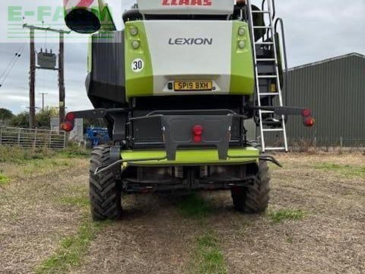 CLAAS LEXION 770 TT - Skördetröska: bild 4 CLAAS LEXION 770 TT - Skördetröska: bild 4