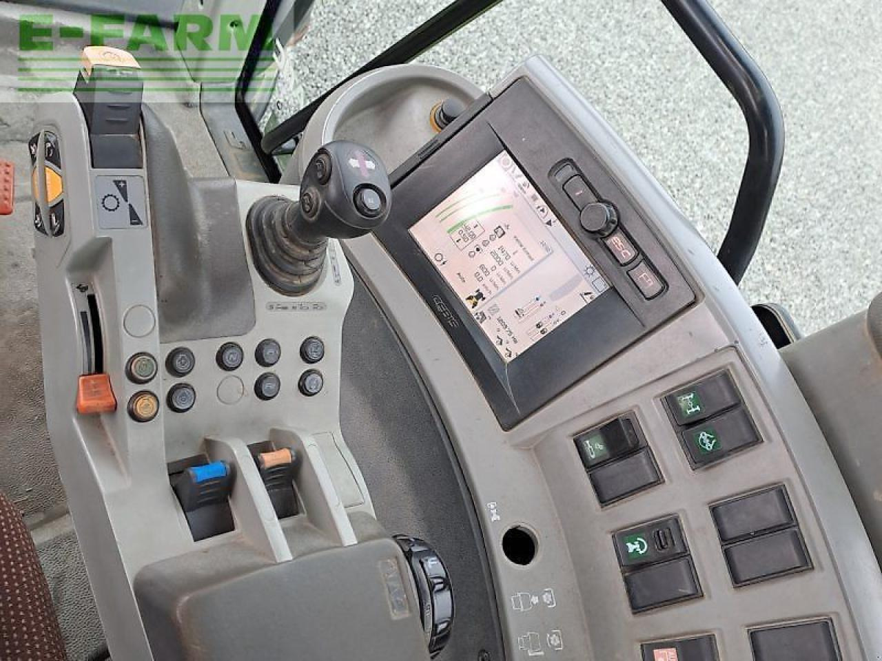 Traktor CLAAS axion 820 c-matic CMATIC: bild 9 Traktor CLAAS axion 820 c-matic CMATIC: bild 9