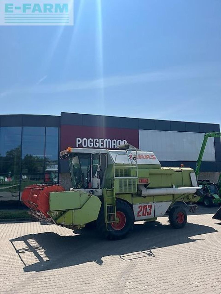 CLAAS dominator 88 - Skördetröska: bild 1 CLAAS dominator 88 - Skördetröska: bild 1