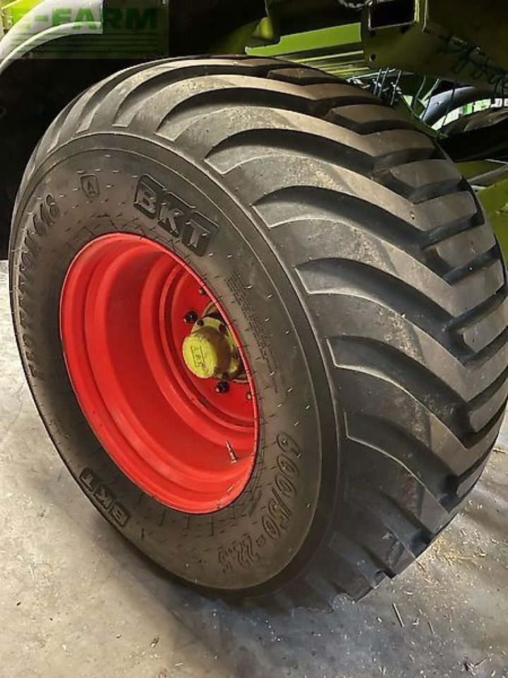 CLAAS quadrant 2200 rc - Fyrkantspress: bild 2 CLAAS quadrant 2200 rc - Fyrkantspress: bild 2