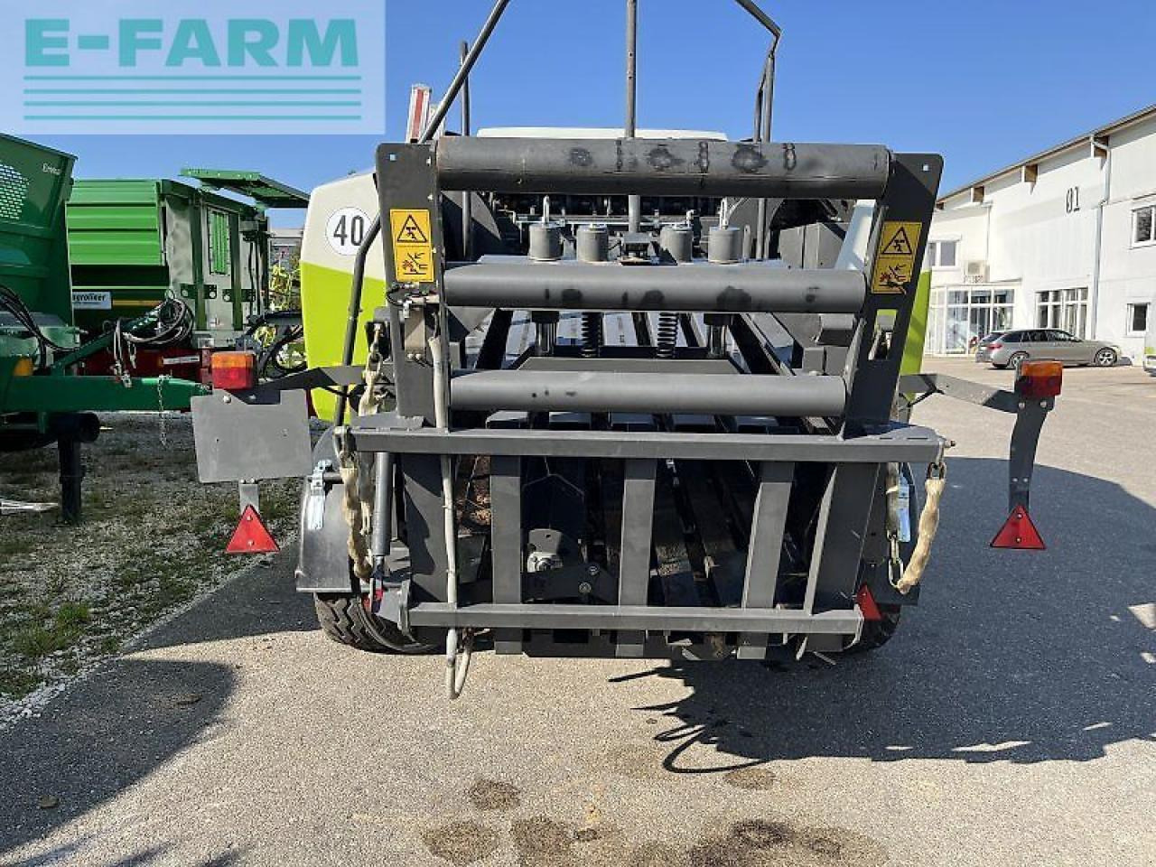 CLAAS quadrant 3200 rc tandem krassort vorabuhäcksler - Fyrkantspress: bild 3 CLAAS quadrant 3200 rc tandem krassort vorabuhäcksler - Fyrkantspress: bild 3