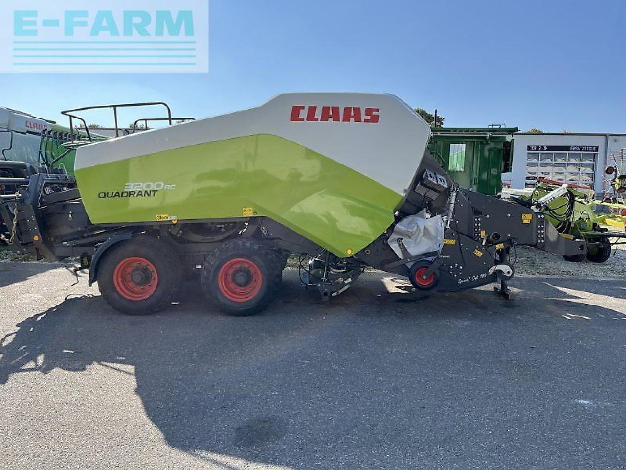 CLAAS quadrant 3200 rc tandem krassort vorabuhäcksler - Fyrkantspress: bild 1 CLAAS quadrant 3200 rc tandem krassort vorabuhäcksler - Fyrkantspress: bild 1