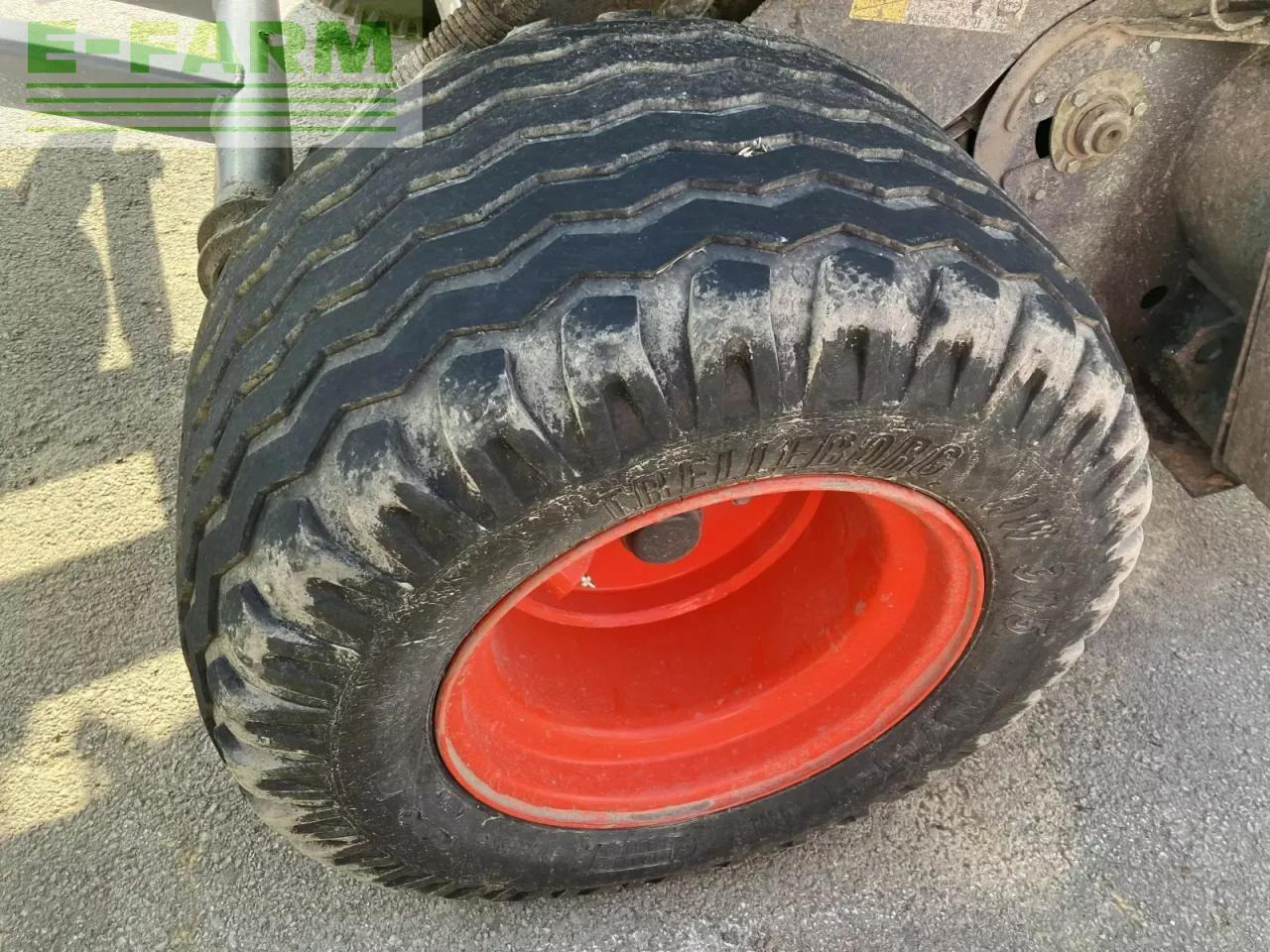 CLAAS variant 480 rf - Fyrkantspress: bild 4 CLAAS variant 480 rf - Fyrkantspress: bild 4