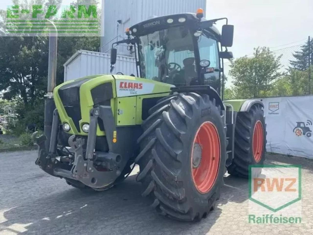 Traktor CLAAS xerion 3300 trac vc TRAC VC: bild 6 Traktor CLAAS xerion 3300 trac vc TRAC VC: bild 6