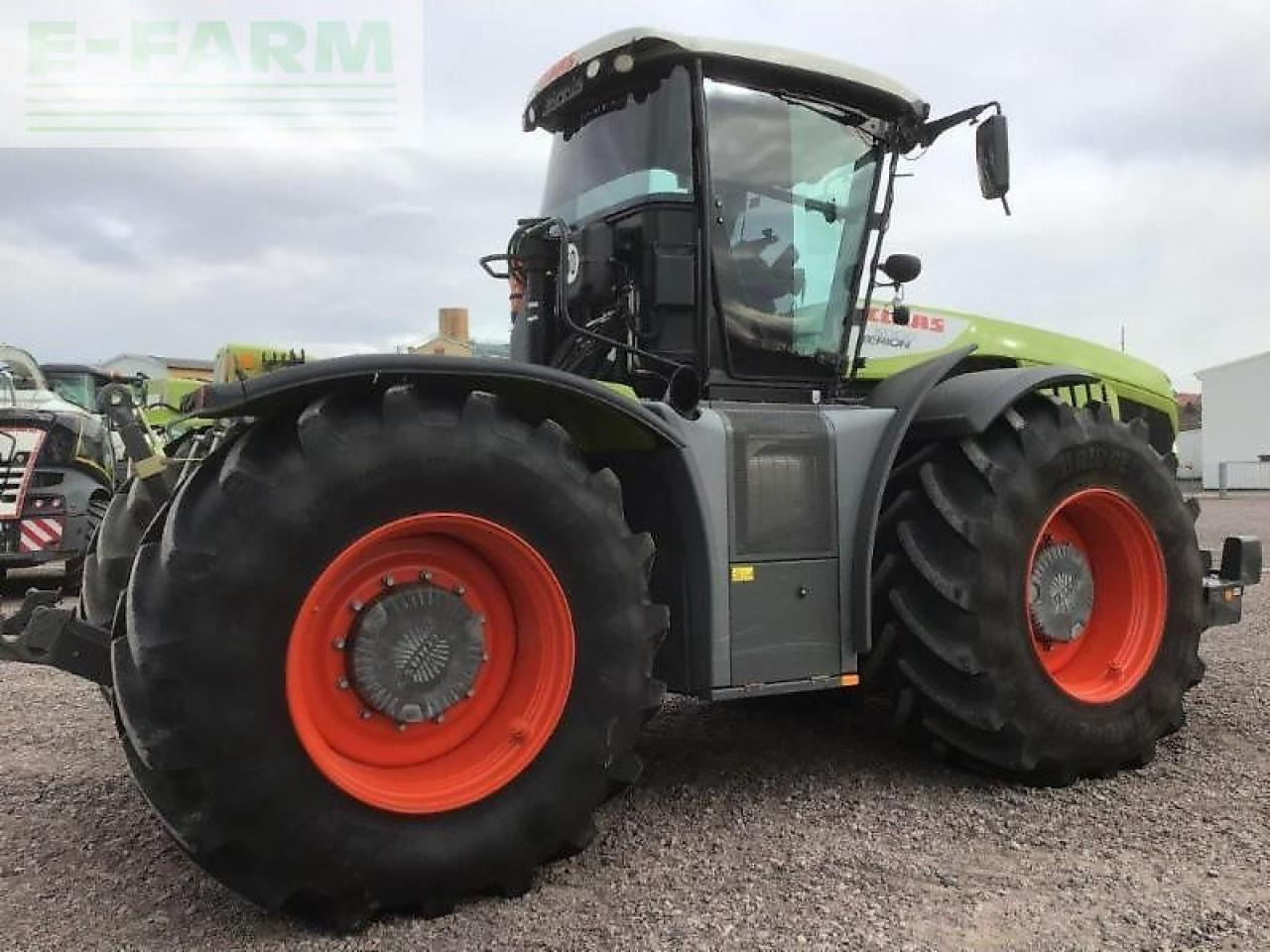 CLAAS xerion 5000 trac vc - Traktor: bild 4 CLAAS xerion 5000 trac vc - Traktor: bild 4