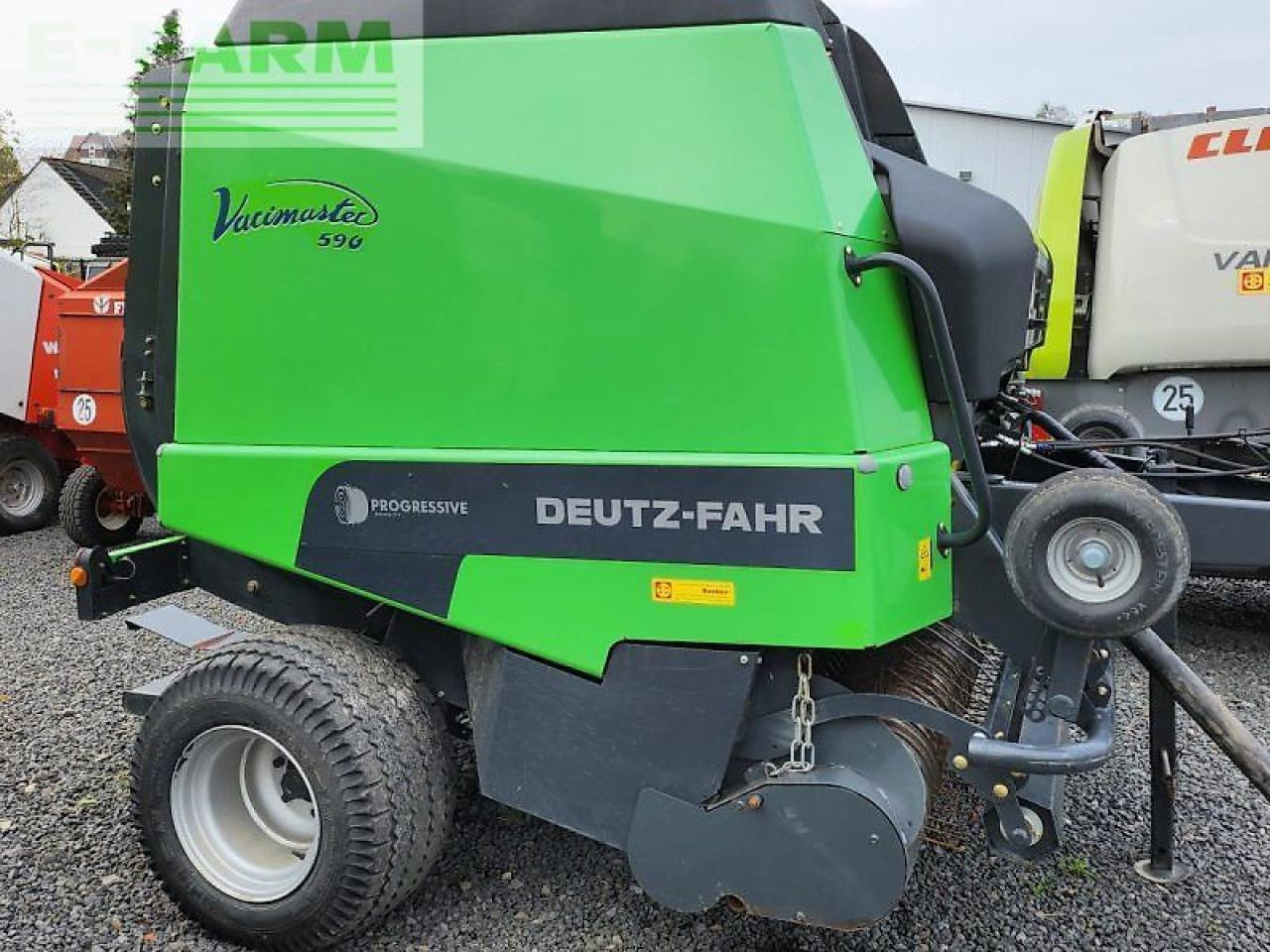 Deutz-Fahr vari master 590 - Fyrkantspress: bild 1 Deutz-Fahr vari master 590 - Fyrkantspress: bild 1