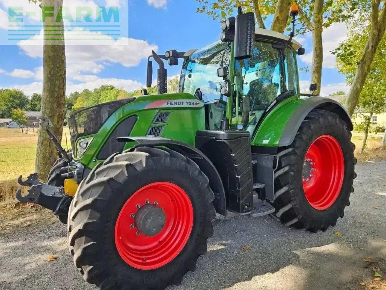 Fendt 724 s4 profi plus (718 720 722 ) - Traktor: bild 1 Fendt 724 s4 profi plus (718 720 722 ) - Traktor: bild 1