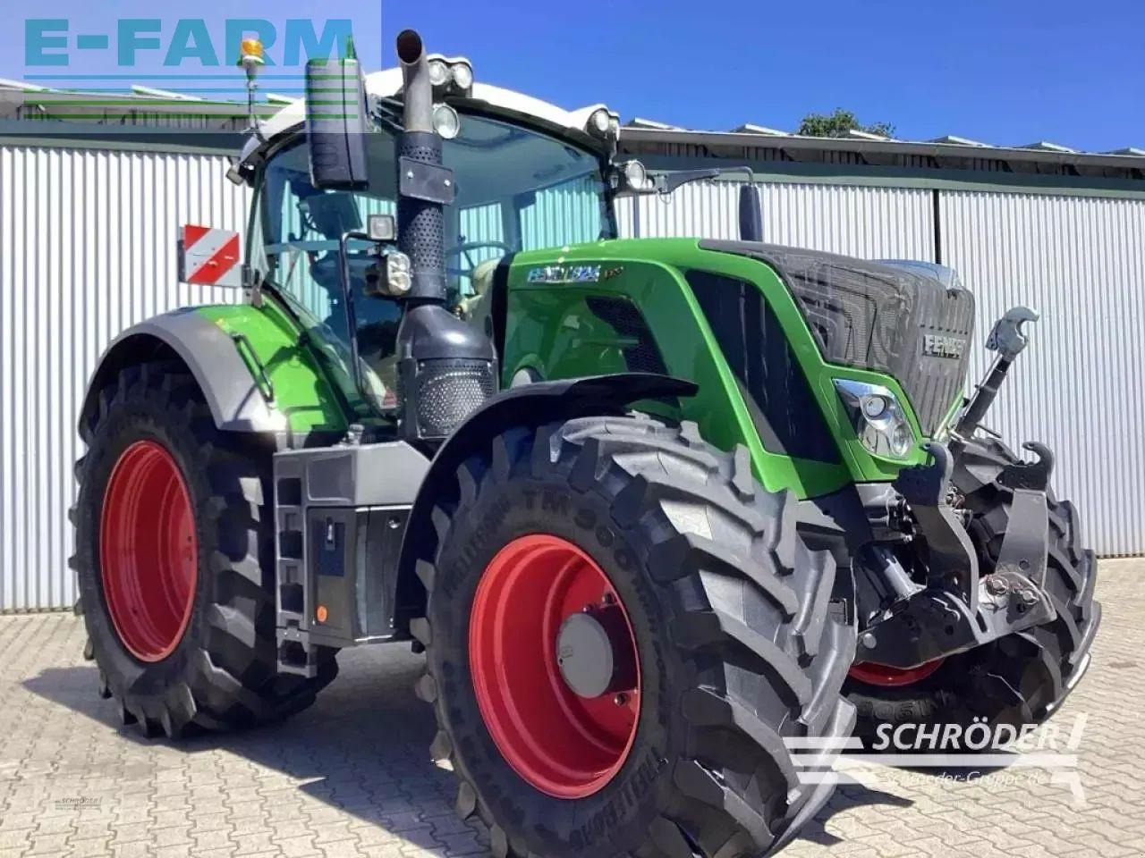 Fendt 824 vario s4 profi plus ProfiPlus - Traktor: bild 1 Fendt 824 vario s4 profi plus ProfiPlus - Traktor: bild 1