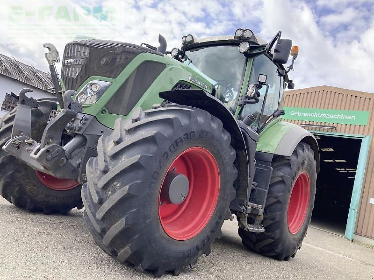 Fendt 824 vario s4 profi plus ProfiPlus - Traktor: bild 1 Fendt 824 vario s4 profi plus ProfiPlus - Traktor: bild 1