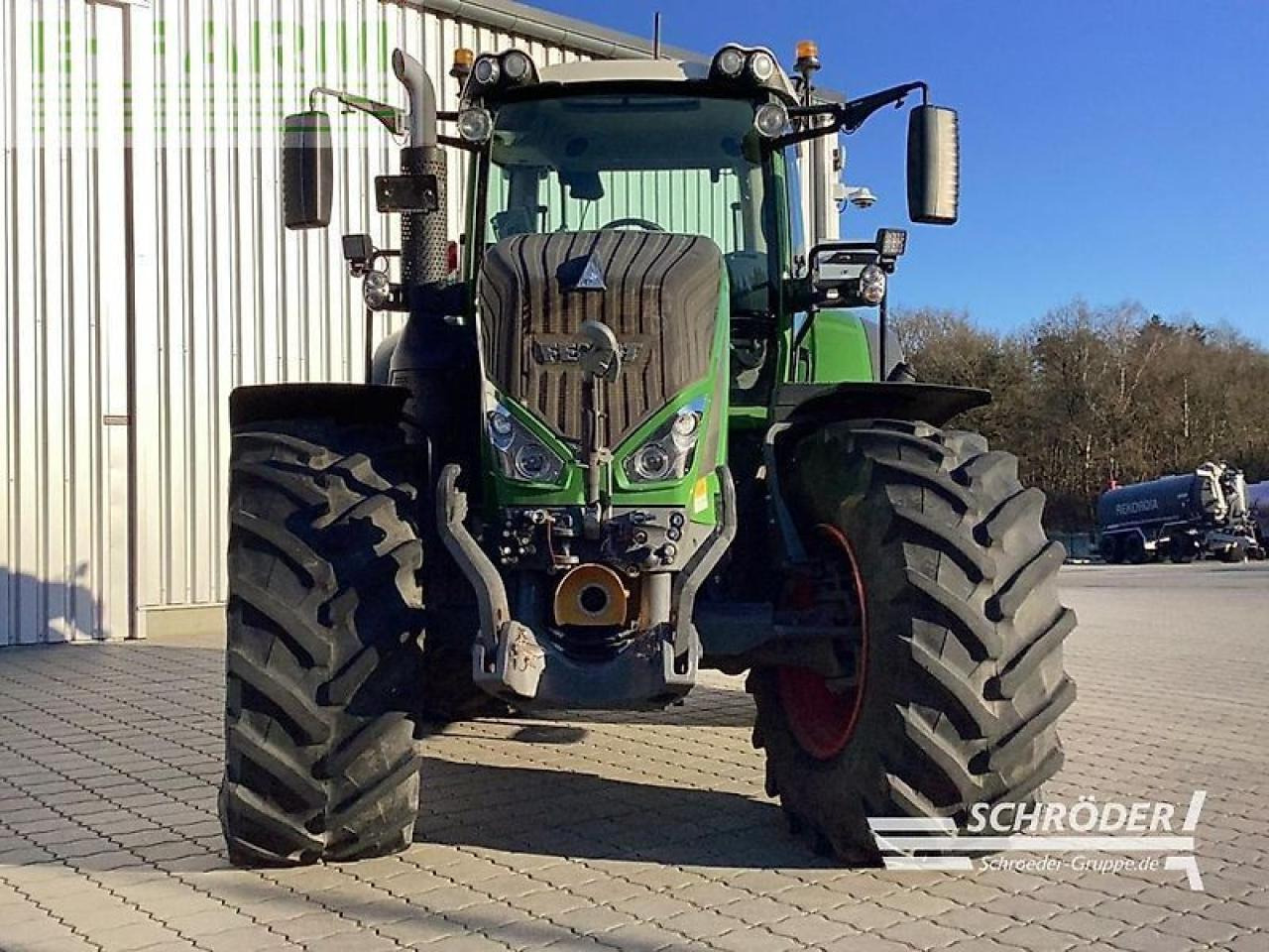 Fendt 824 vario s4 profi plus ProfiPlus - Traktor: bild 2 Fendt 824 vario s4 profi plus ProfiPlus - Traktor: bild 2
