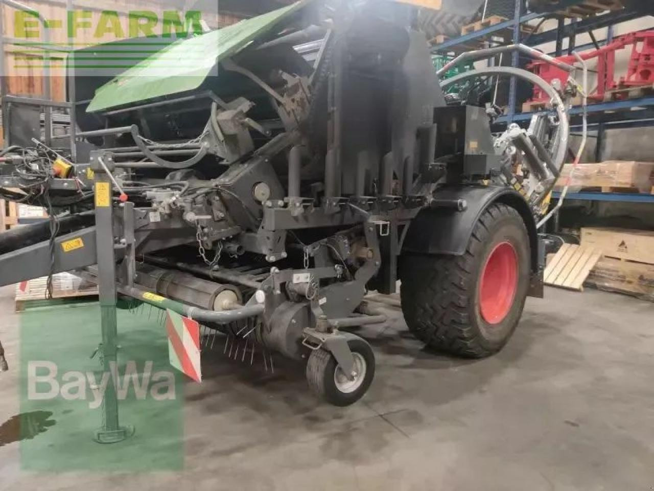 Fendt rotana 130 f combi isobus - Fyrkantspress: bild 4 Fendt rotana 130 f combi isobus - Fyrkantspress: bild 4