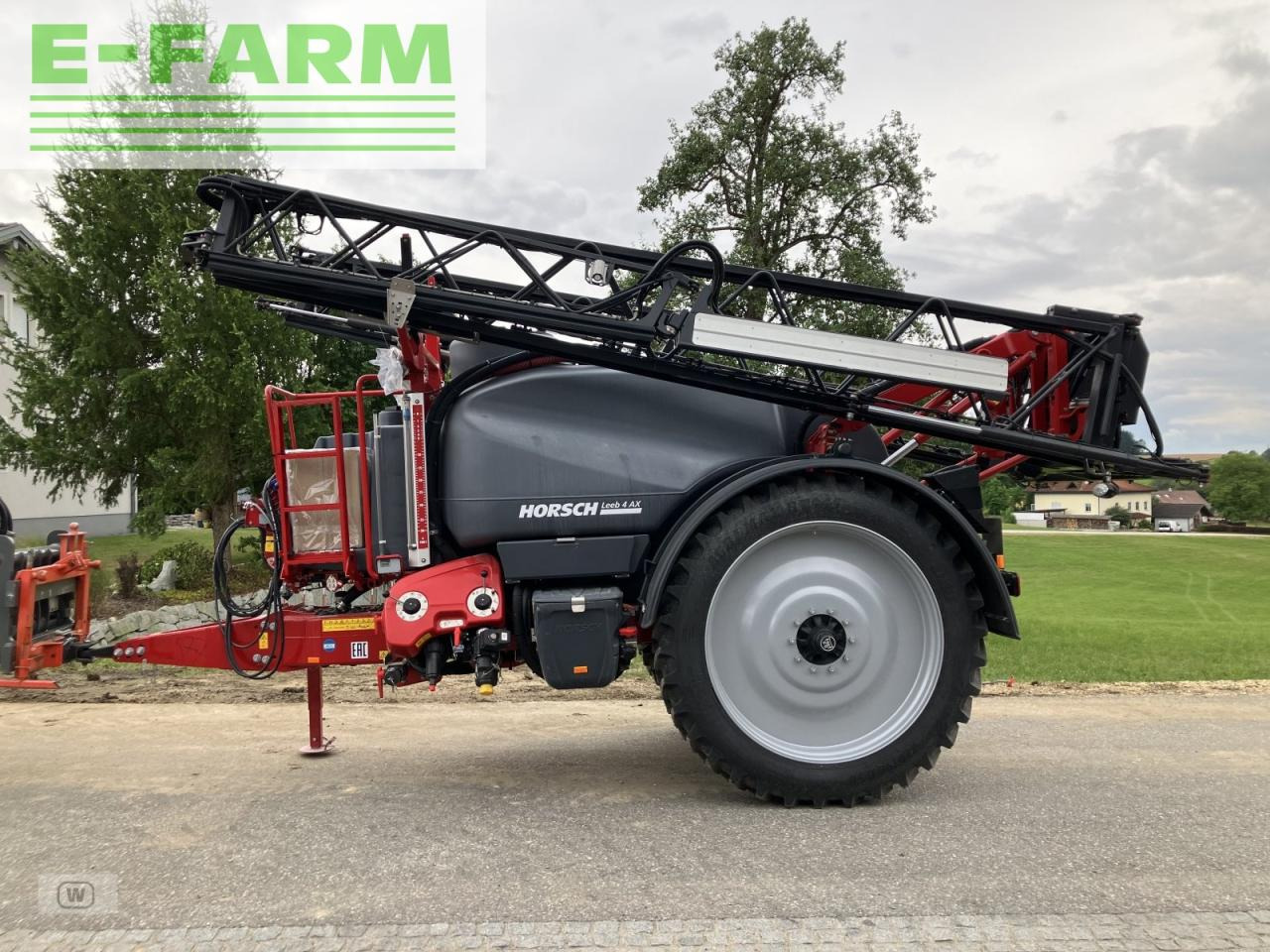 Horsch 4 ax demomaschine - Bogserad spruta: bild 2 Horsch 4 ax demomaschine - Bogserad spruta: bild 2