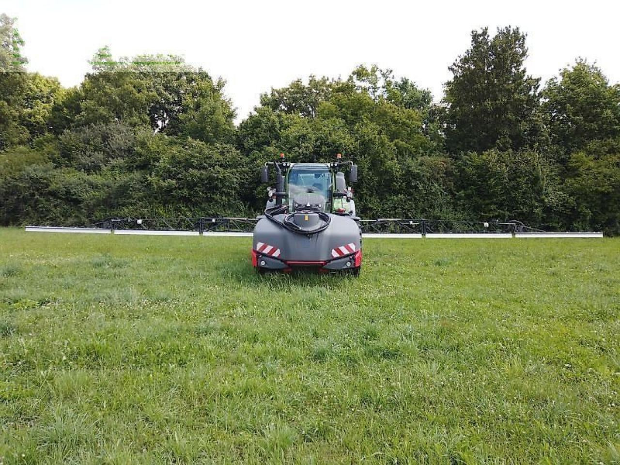 Horsch gebr. anbauspritze 2.2 cs - Bogserad spruta: bild 3 Horsch gebr. anbauspritze 2.2 cs - Bogserad spruta: bild 3