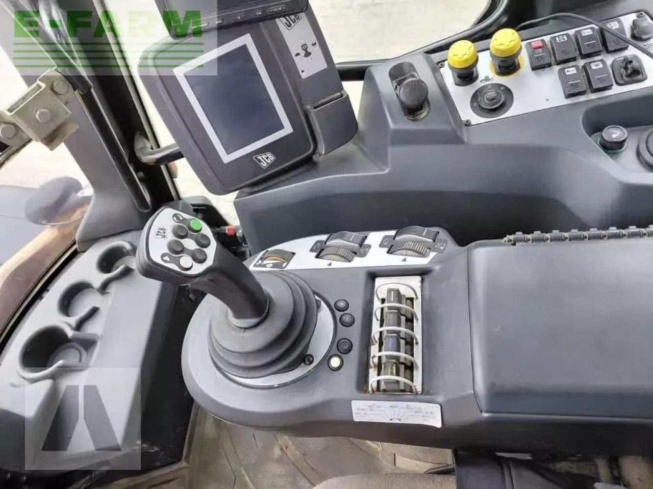 Traktor JCB fastrac 3230: bild 16 Traktor JCB fastrac 3230: bild 16