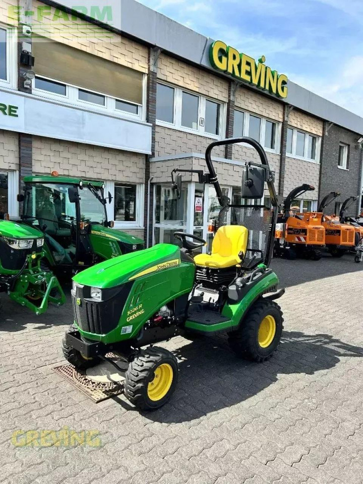 John Deere 1026r rops ind - Traktor: bild 1 John Deere 1026r rops ind - Traktor: bild 1