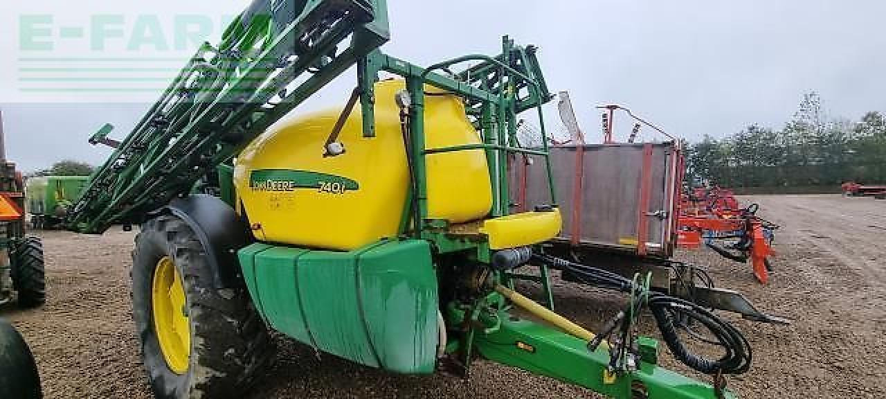 John Deere 740i 20/28m - Bogserad spruta: bild 2 John Deere 740i 20/28m - Bogserad spruta: bild 2