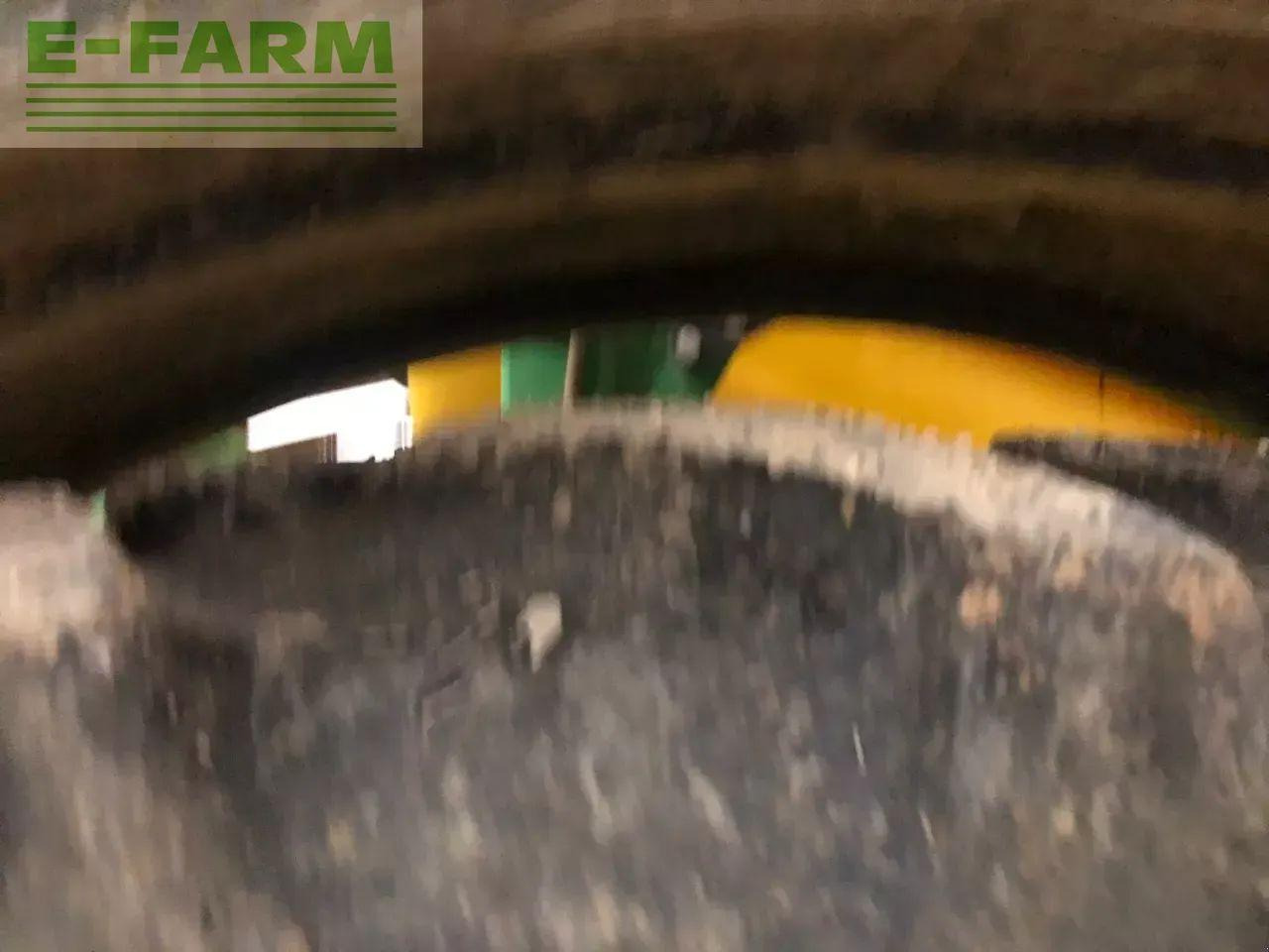 John Deere 832 - Bogserad spruta: bild 5 John Deere 832 - Bogserad spruta: bild 5