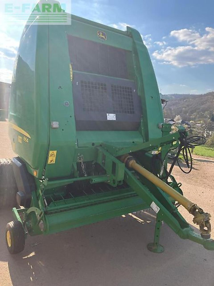John Deere 864 - Fyrkantspress: bild 2 John Deere 864 - Fyrkantspress: bild 2