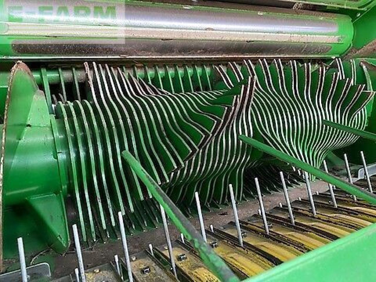 Fyrkantspress John Deere 960: bild 15