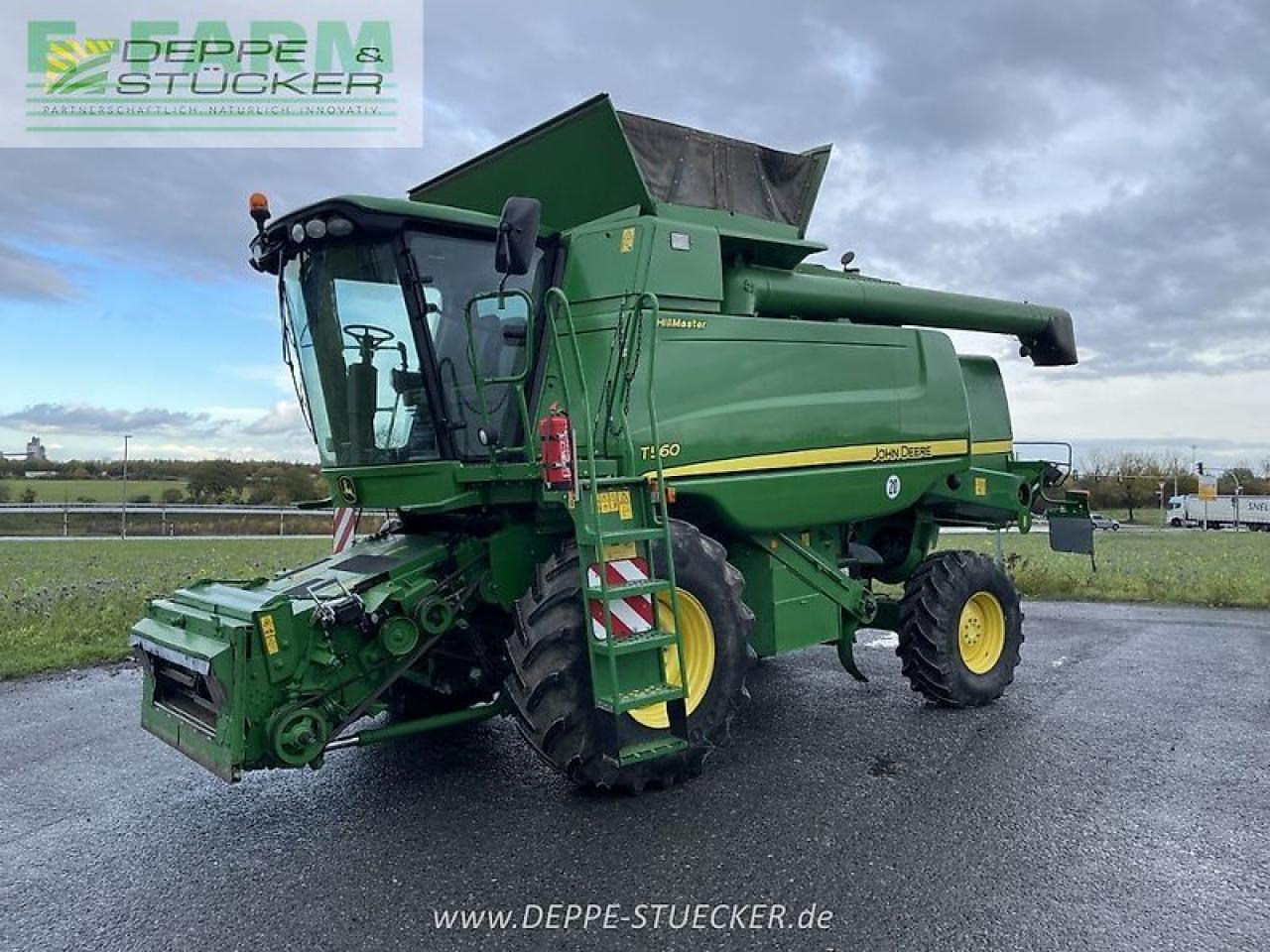 John Deere t560 hillmaster mit 620r und rapstisch - Skördetröska: bild 1 John Deere t560 hillmaster mit 620r und rapstisch - Skördetröska: bild 1