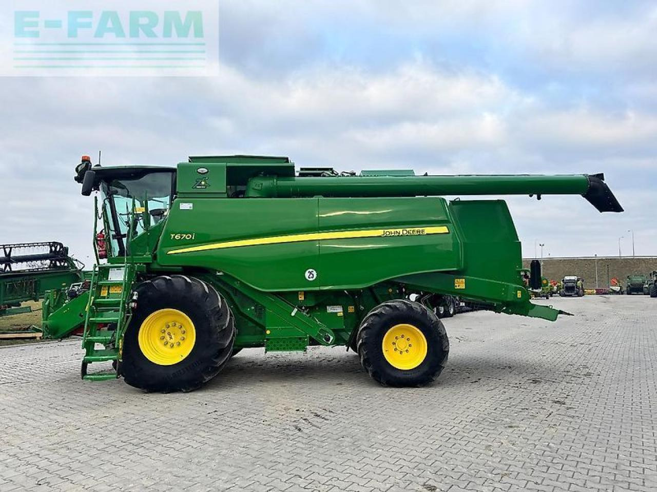 John Deere t670i - Skördetröska: bild 3 John Deere t670i - Skördetröska: bild 3