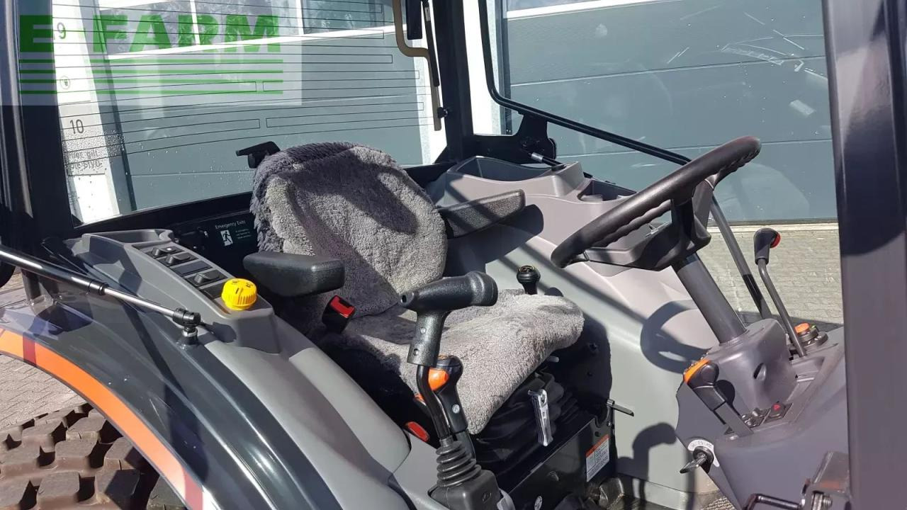 Kioti dk4520 - Traktor: bild 4 Kioti dk4520 - Traktor: bild 4