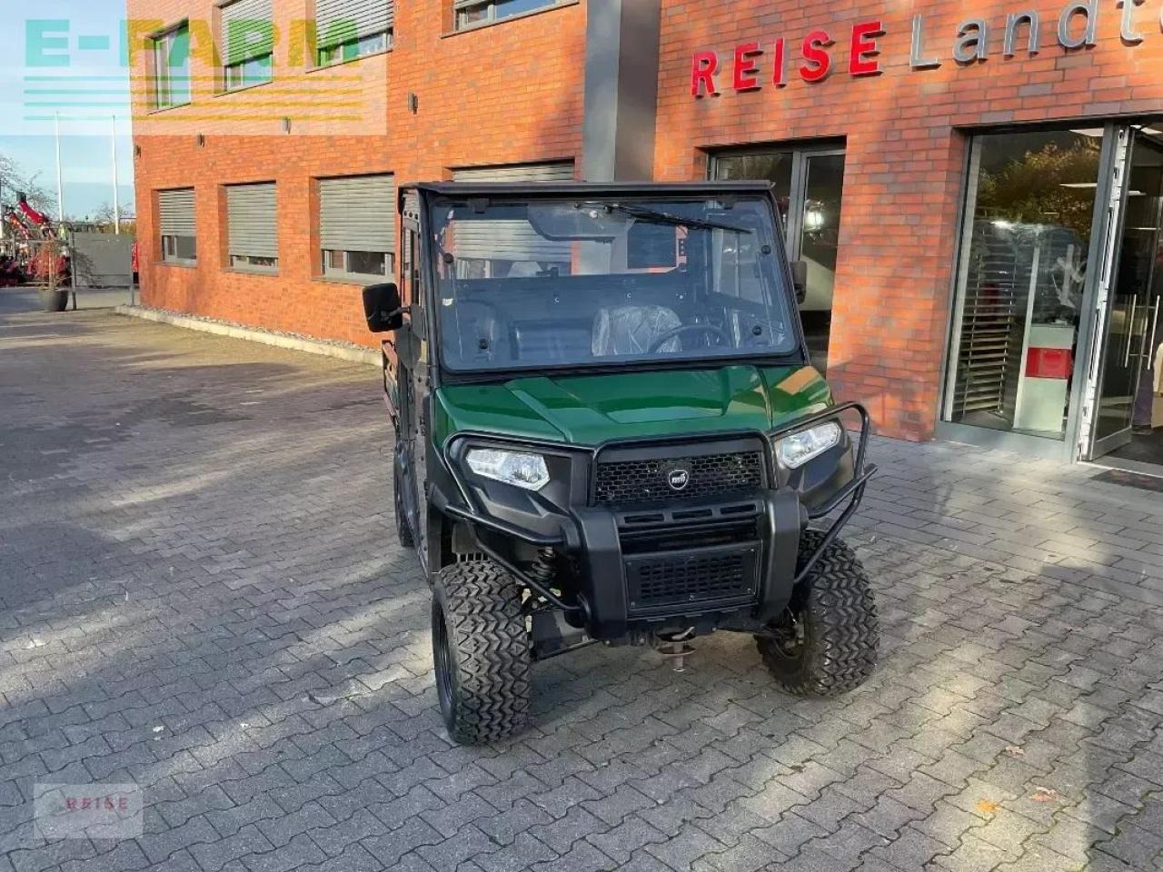 Kioti k9 2400 - Traktor: bild 2 Kioti k9 2400 - Traktor: bild 2