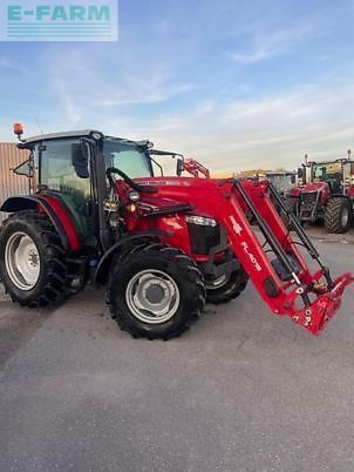 Massey Ferguson 5710 dyna4 - Traktor: bild 1 Massey Ferguson 5710 dyna4 - Traktor: bild 1