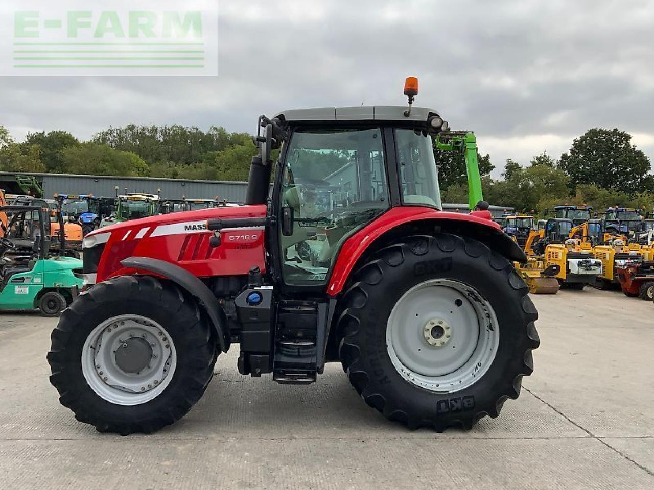 Massey Ferguson 6716s dyna 6 tractor (st24184) - Traktor: bild 5 Massey Ferguson 6716s dyna 6 tractor (st24184) - Traktor: bild 5