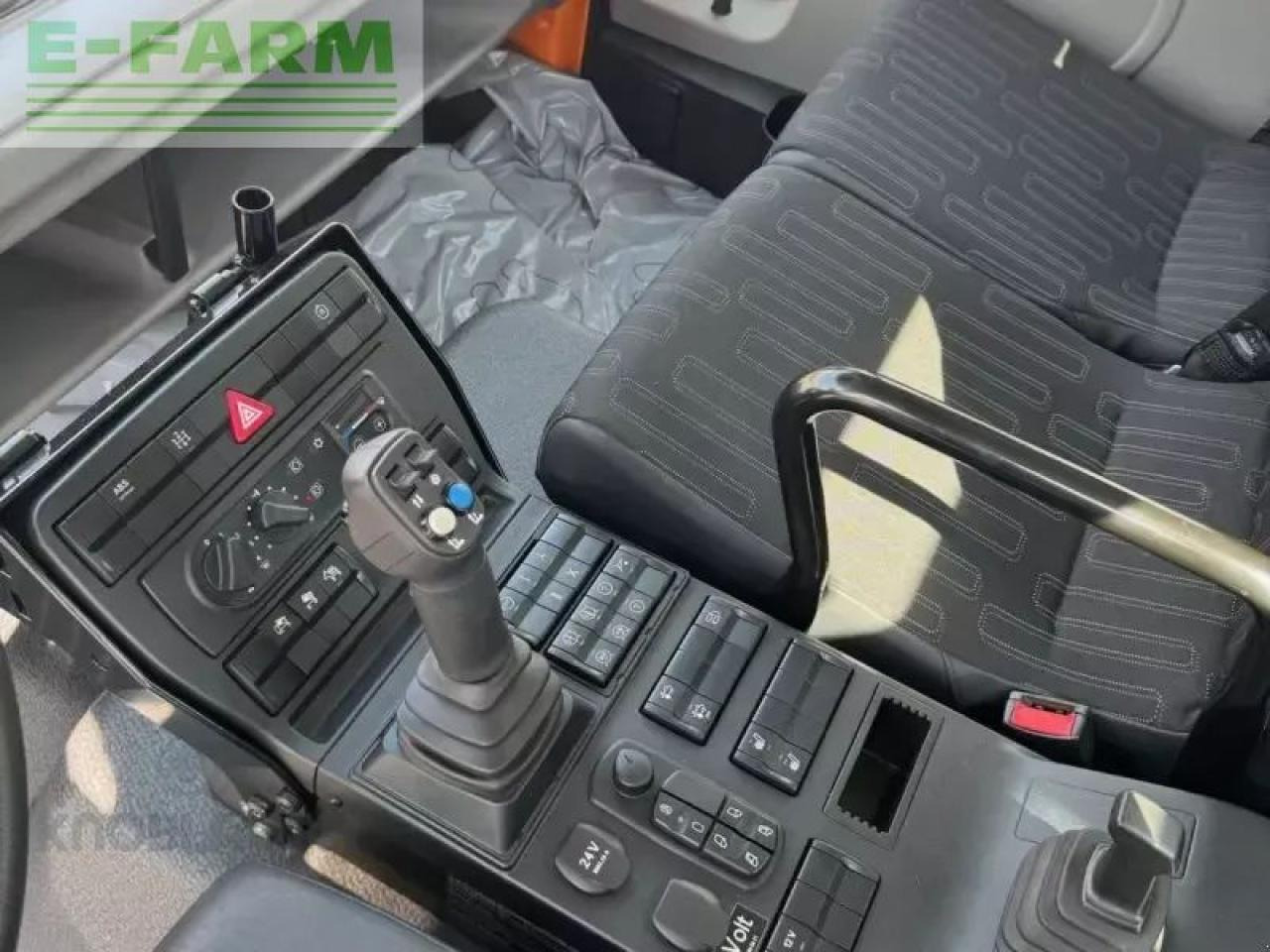 Mercedes-Benz u423 - Traktor: bild 4 Mercedes-Benz u423 - Traktor: bild 4