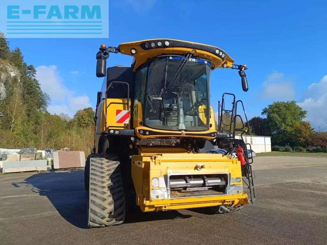 New Holland cr9.90 smart trax - Skördetröska: bild 4 New Holland cr9.90 smart trax - Skördetröska: bild 4