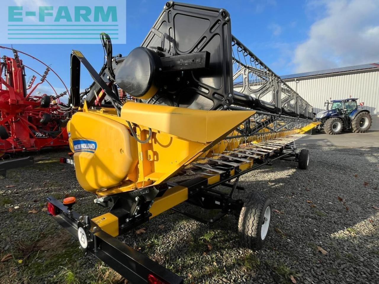 New Holland cx 6.90 schüttler + 25ft sw + sww - Skördetröska: bild 3 New Holland cx 6.90 schüttler + 25ft sw + sww - Skördetröska: bild 3